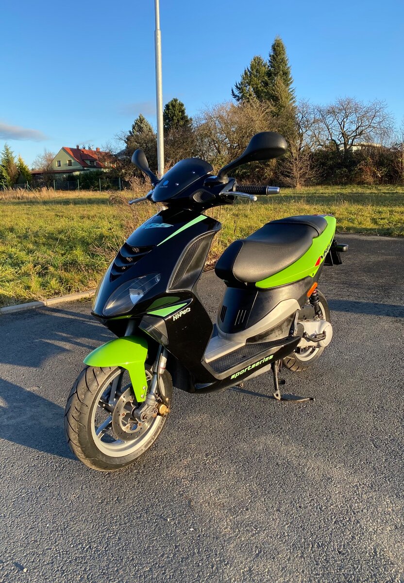 Skútr Piaggio NRG 50 bez řidičáku 25 km/h - 4