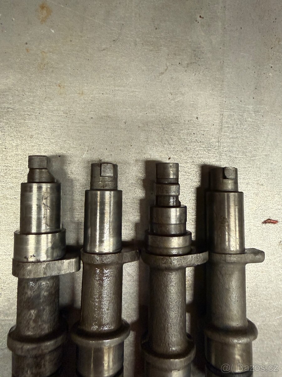 Jawa 250 a Jawa 250 automatic - startovací hřídele - 4