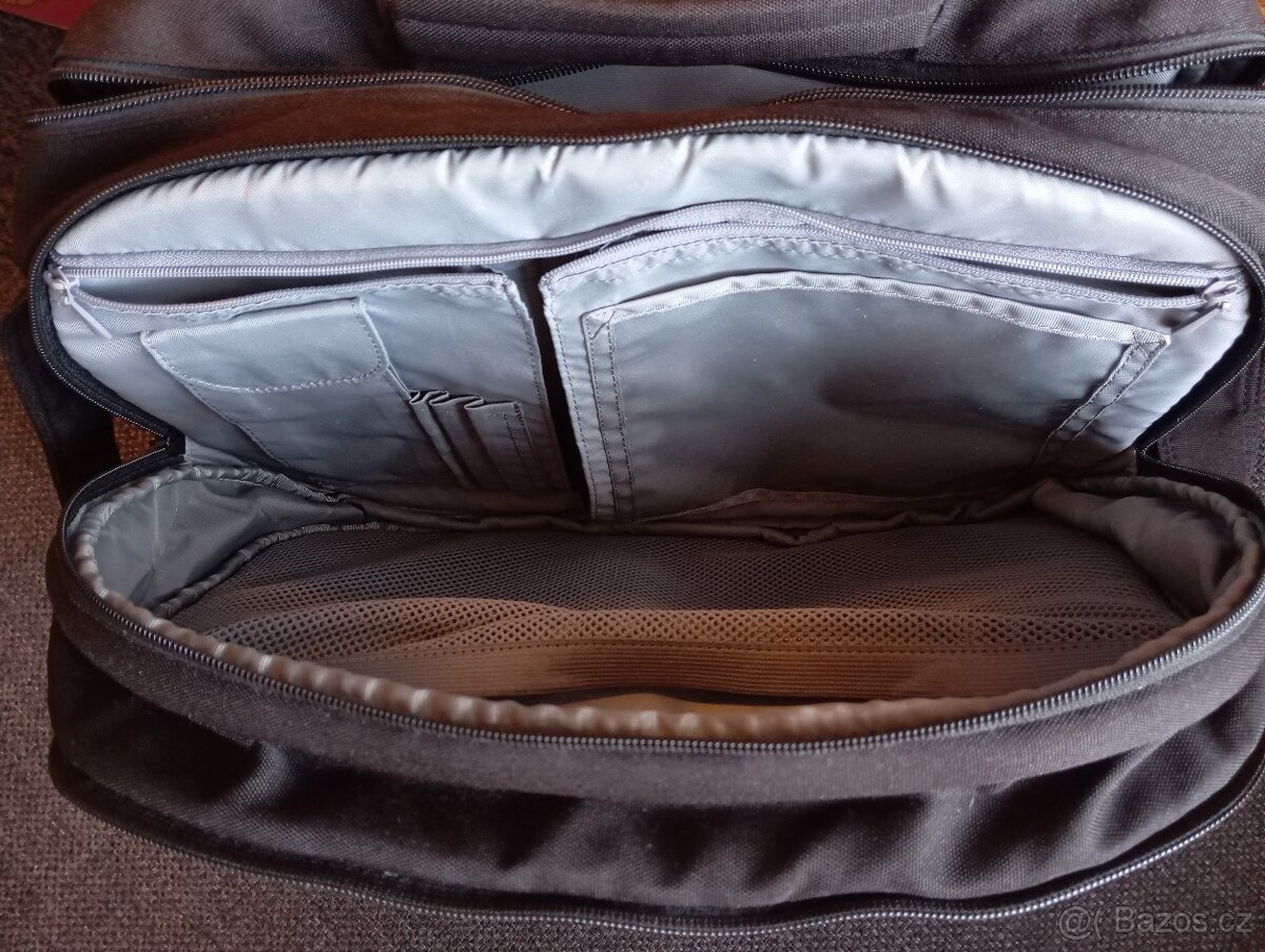 Přebalovací taška Babybjorn - 4