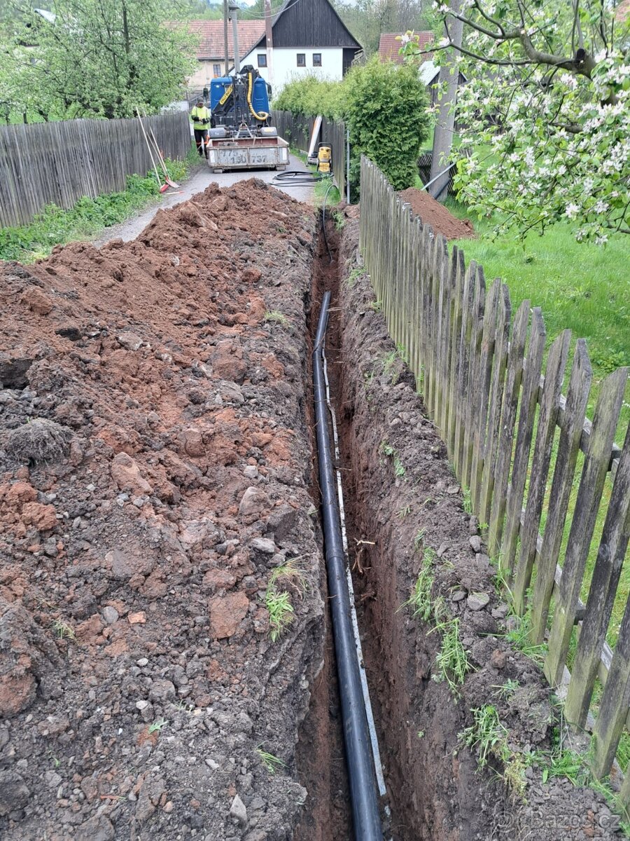 Zemní práce ,autodoprava, kontejnery, hydraulická ruka. - 4