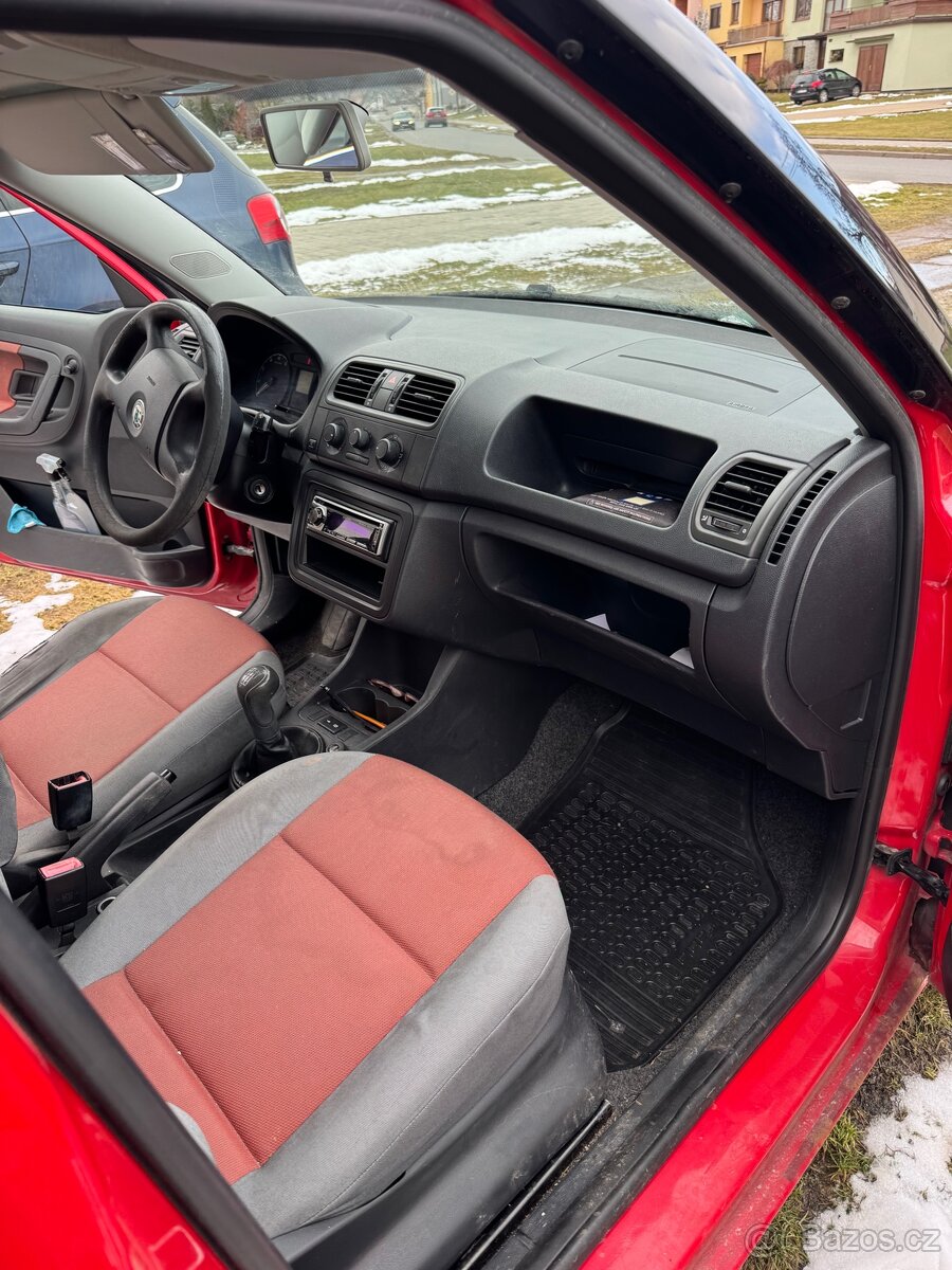 Škoda Fabia 1.4 16 v - 4