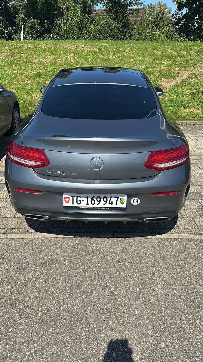 Mercedes benz C205 - 4
