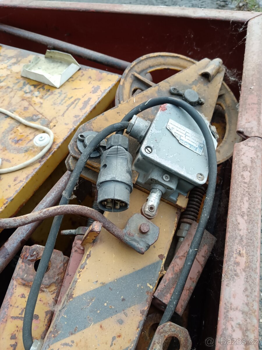 Stavební vrátek - 4