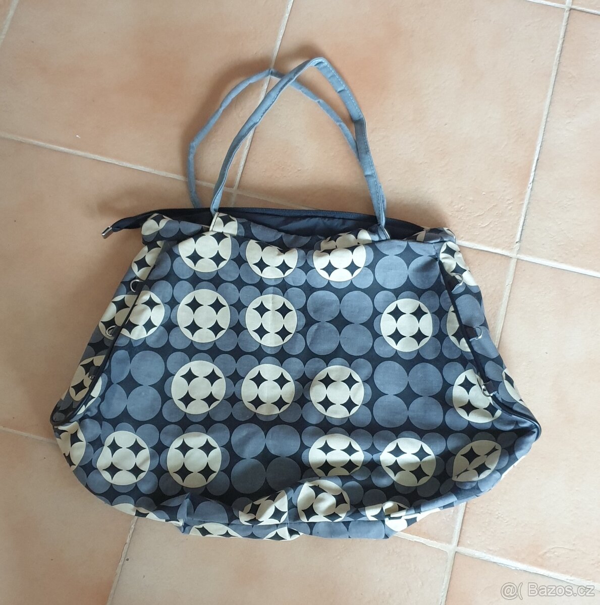 Vše za 200,- včetně zásilkovny. - 4