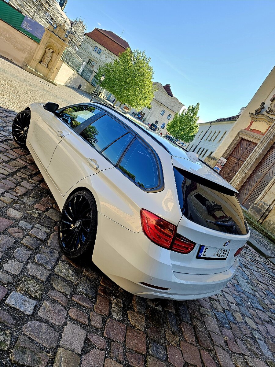 Bmw 330d touring 210 kw Najeto 160 tis km servis BMW - 4
