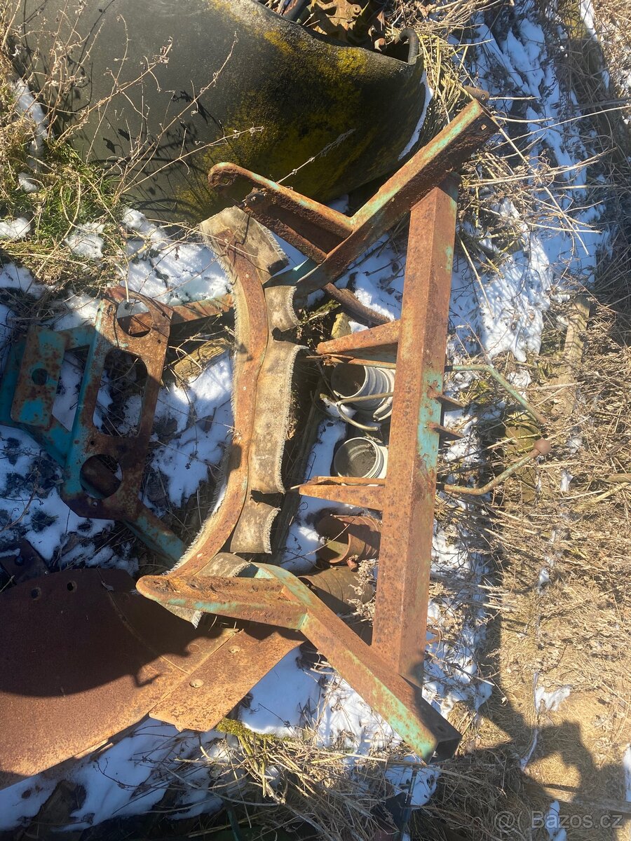 Rozmetadlo průmyslových hnojiv za malotraktor - 4