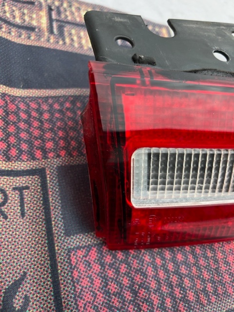 Porsche 911 (993) - zadní světelná lišta - 4