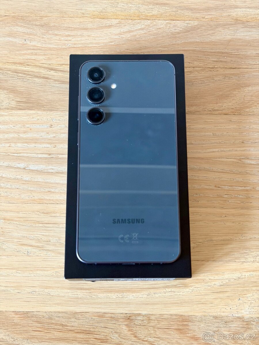 Samsung Galaxy S24 FE - 4