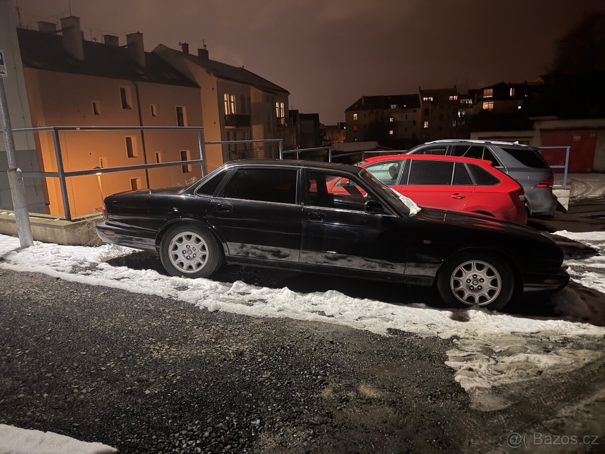 Jaguar xj8 3.2 V8 - 4