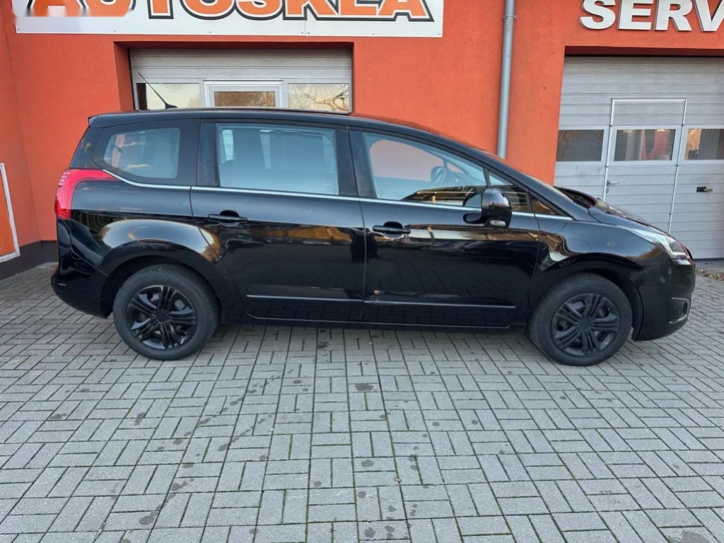 Peugeot 5008, 2.0 HDI 110KW 7 MÍST,NAVI - 4