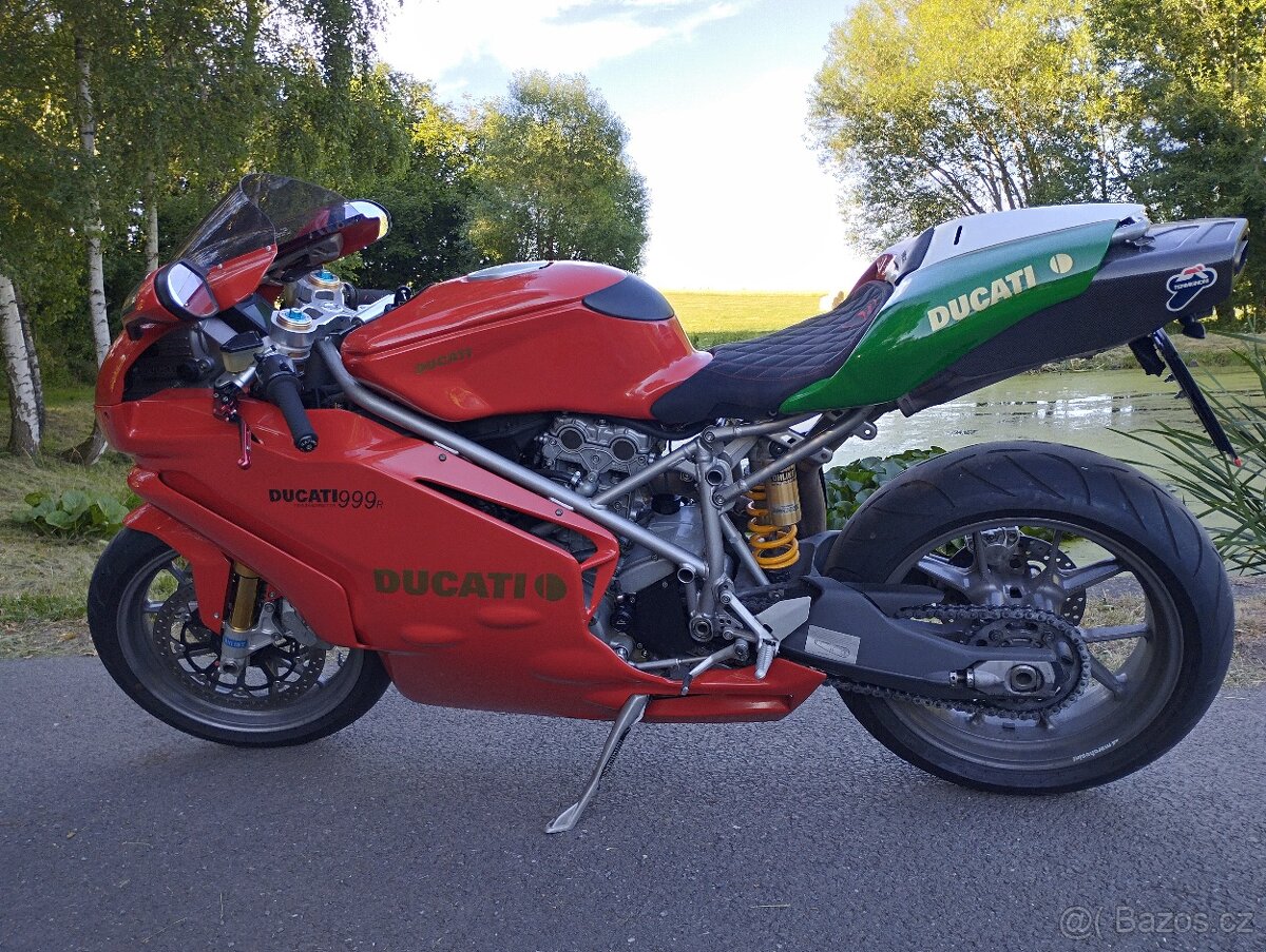 Ducati 999 - 4