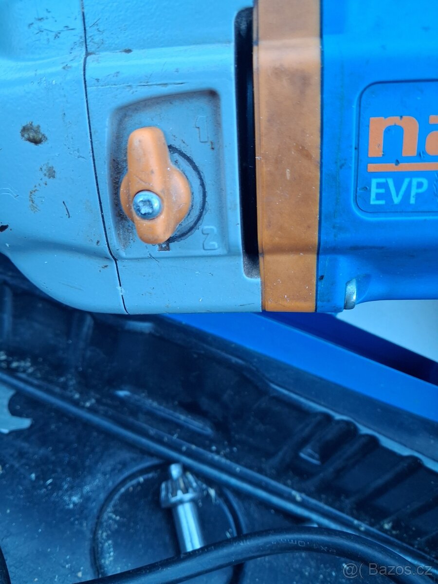 Příklepová vrtačka NAREX - 4