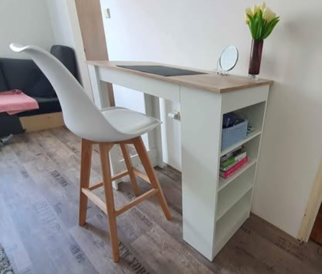 Barový stůl + židle - 4