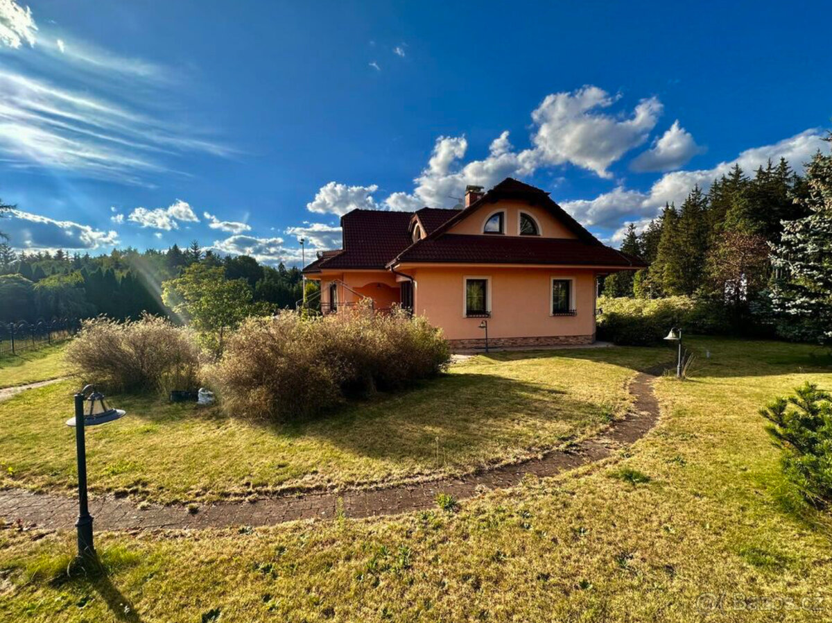 Prodej, rodinný dům, 314 m2, Karlovy Vary - Mezirolí - 4