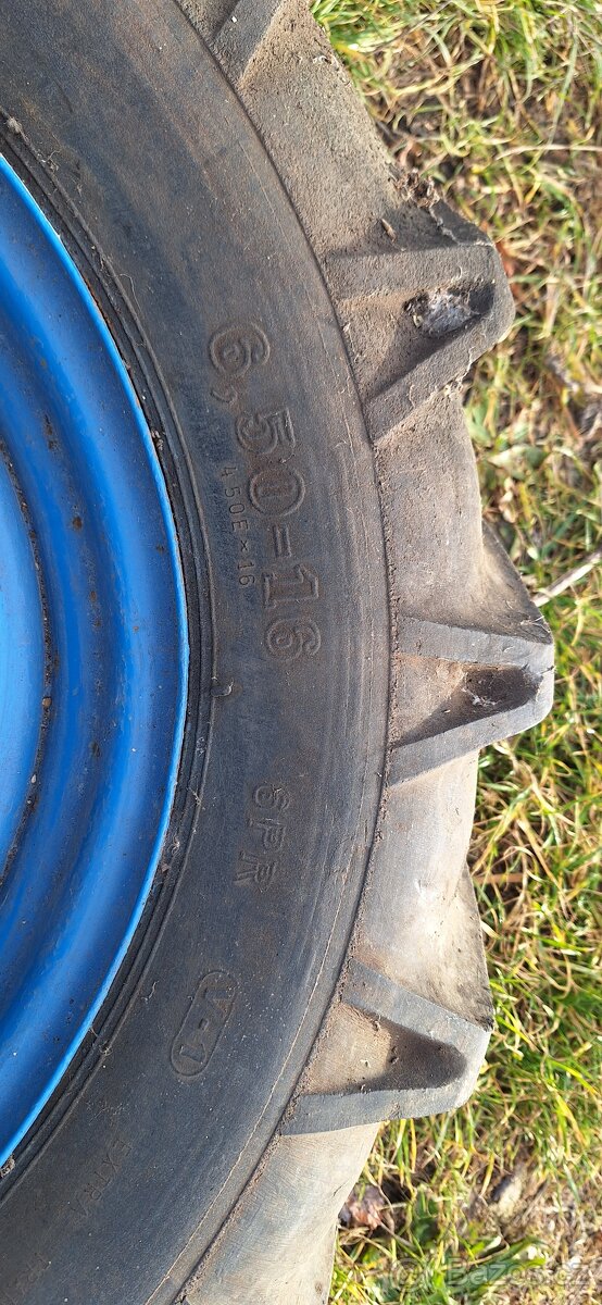 Disk na přední kola Zetor 3011, 3511 s plášťem - 4