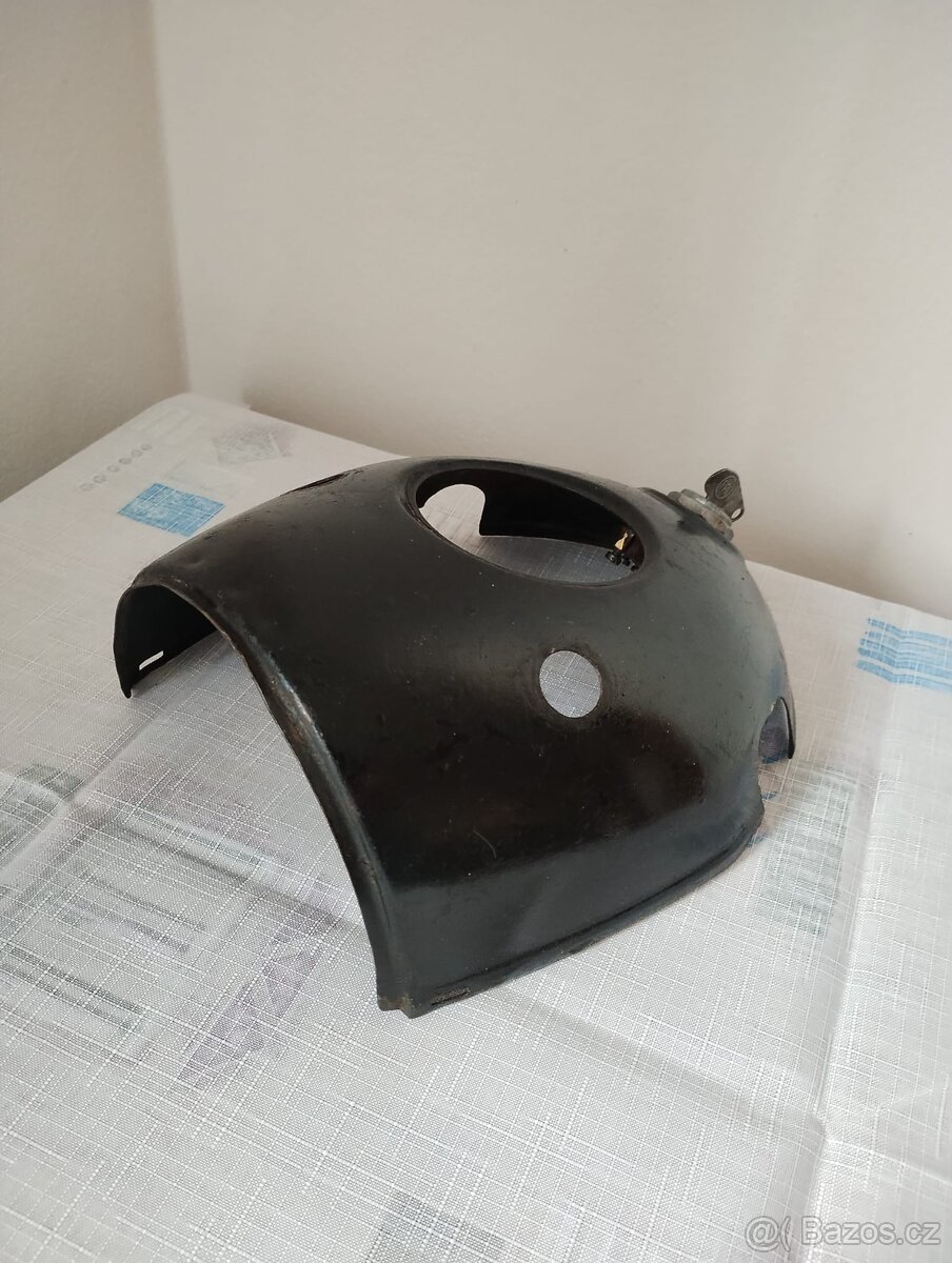 Horní maska ČZ 175/470 sport v originální černé barvě - 4