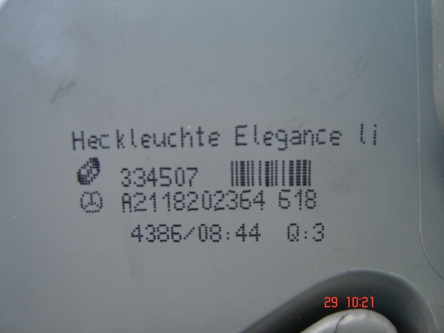 Mercedez Benz E211 oryginalní zadní levá lampa - 4