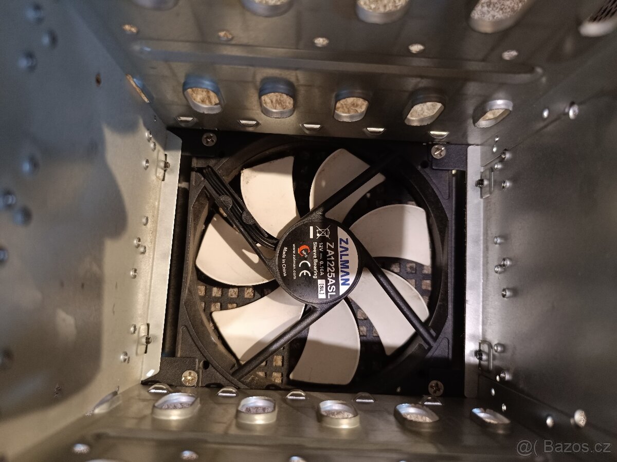 Set pro externí připojení 10 ks pevných disků k PC - 4