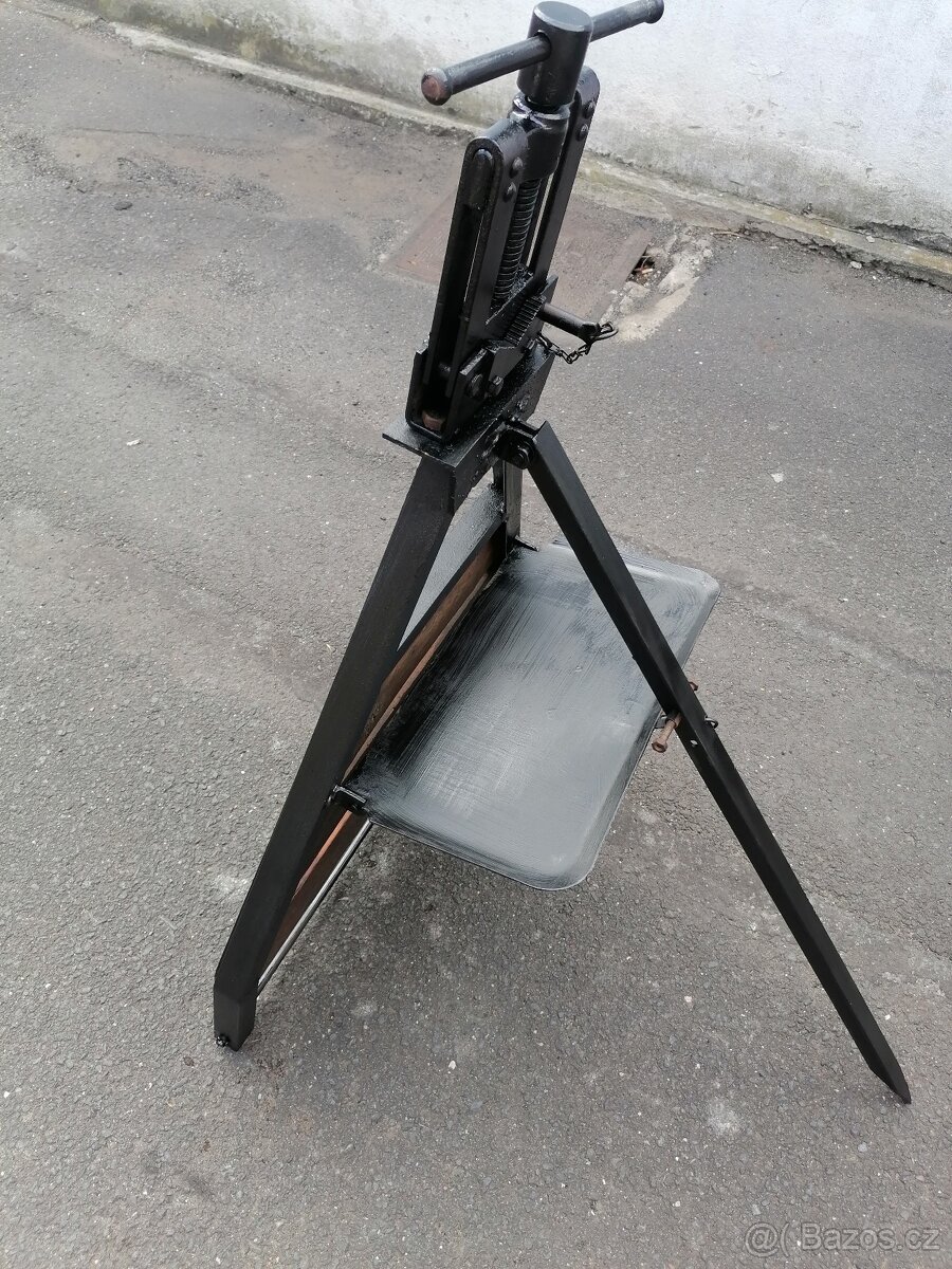 Svěrák Pionýr 2 - 4