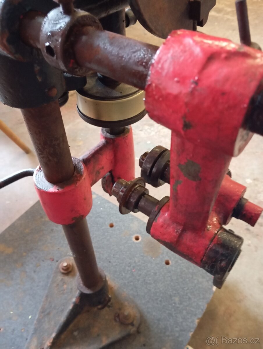 ZAVÍRAČKA KONZERV - 4