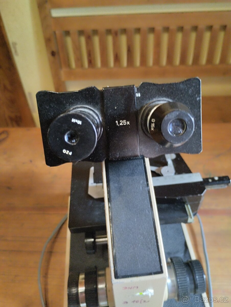Binokulární mikroskop s podsvícením - 4