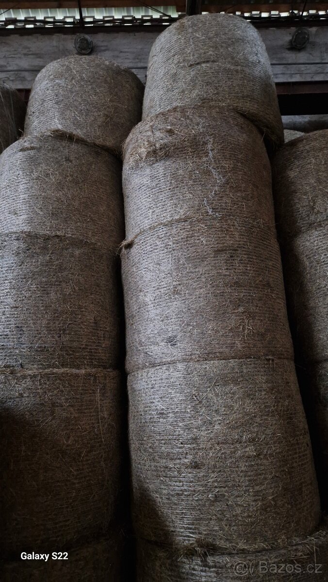 Seno balíky - 4
