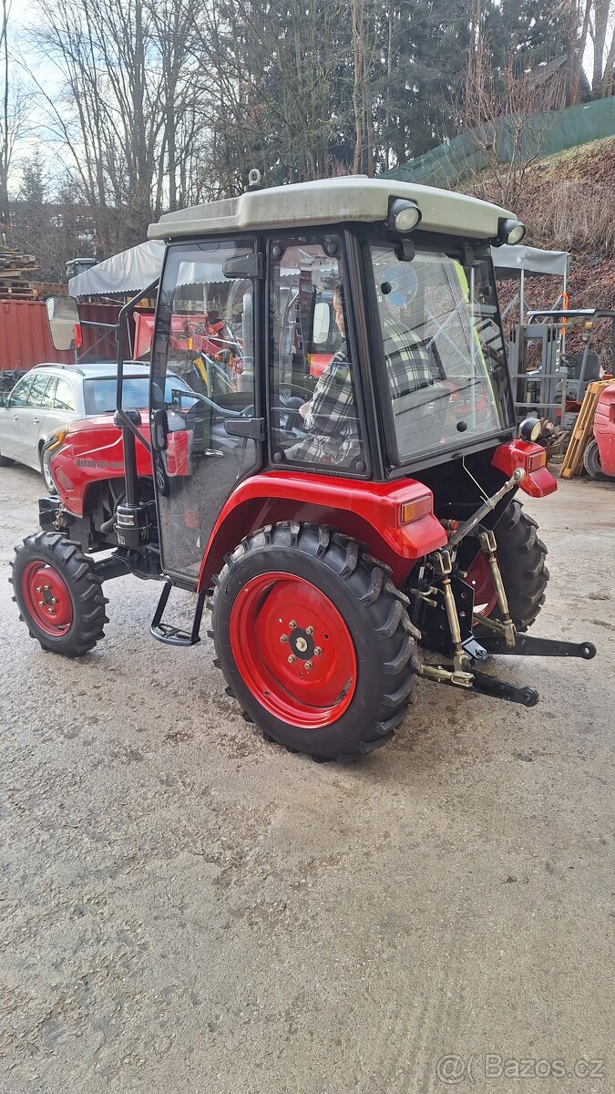 Predám Malotraktor 45hp 4x4 z vyhrievanou kabinou - 4
