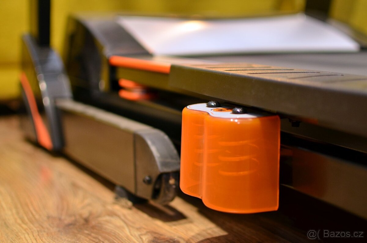 Běžecký pás HRS T-400S (autosklon, 3HP, 45x126cm, do 130kg) - 4