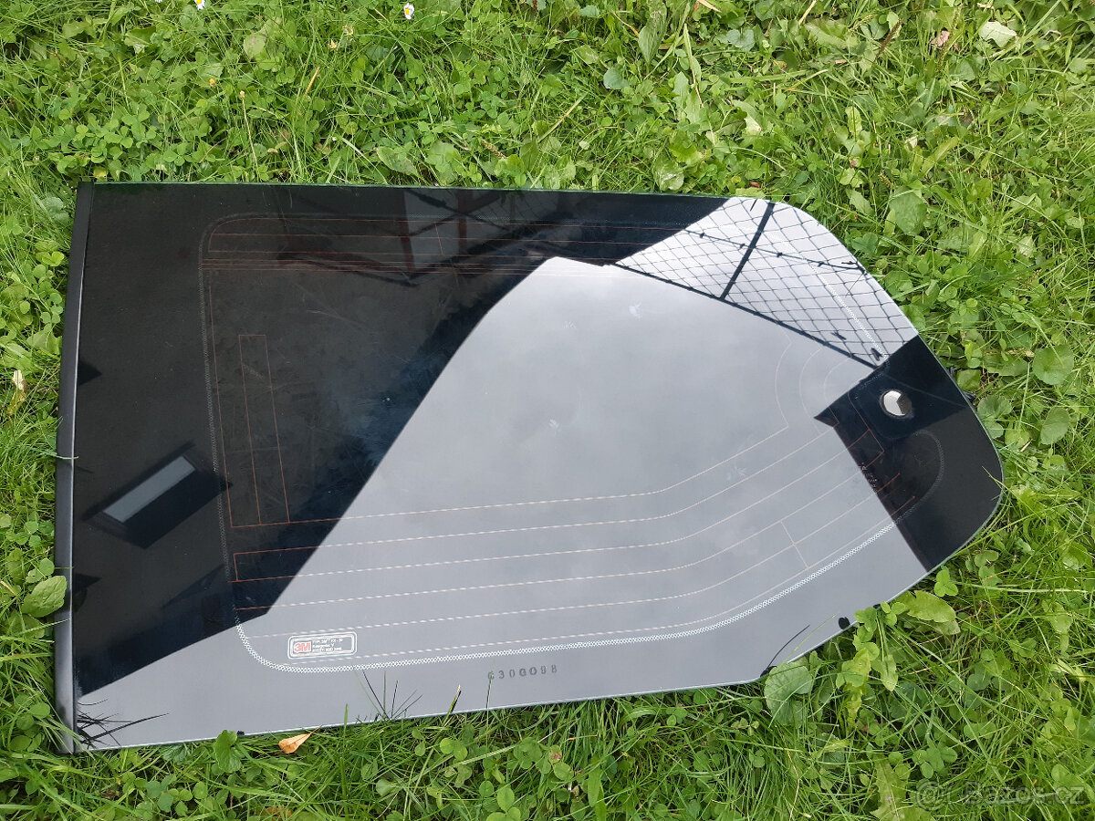 Boční okna/skla s anténou vč. těsnění - Toyota LC 120