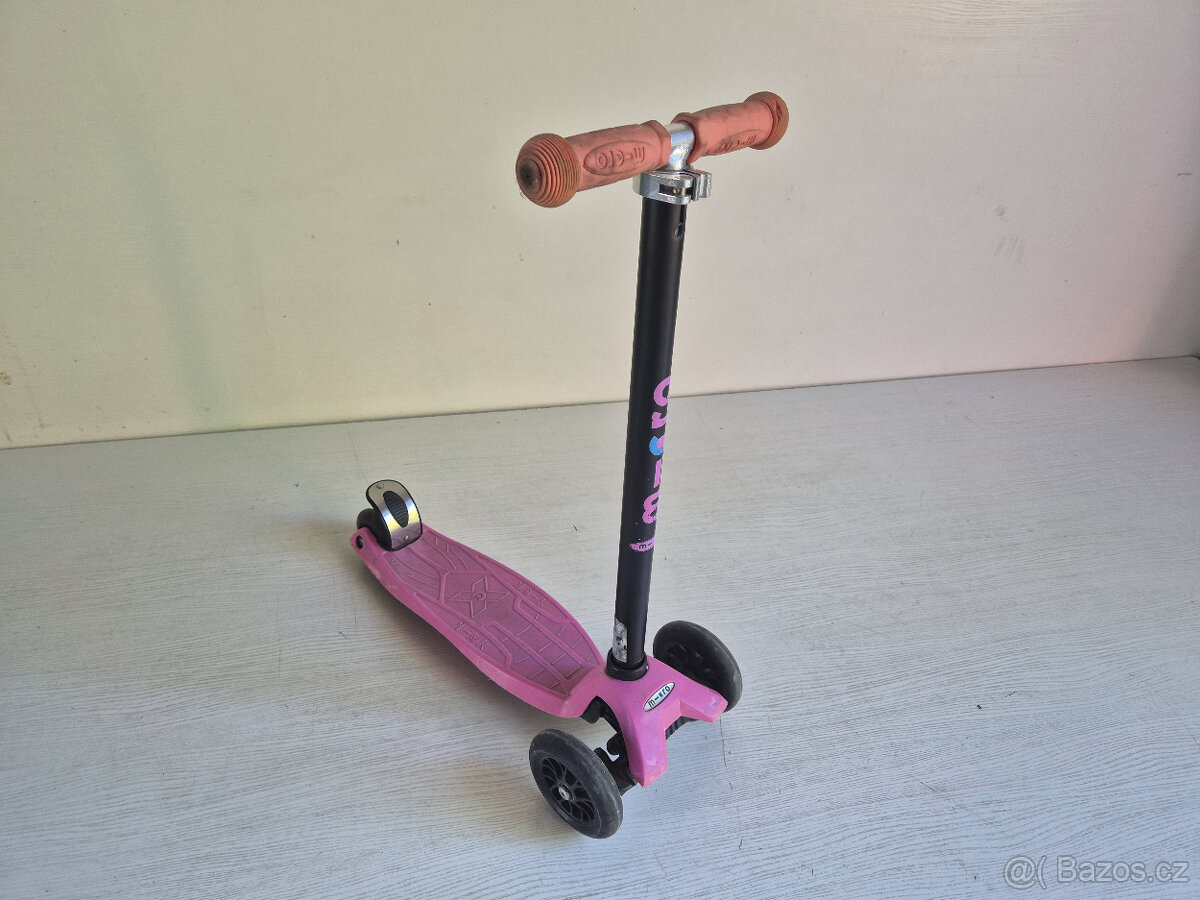 Dětská koloběžka Micro Maxi T skládací 3 kolečka - 4