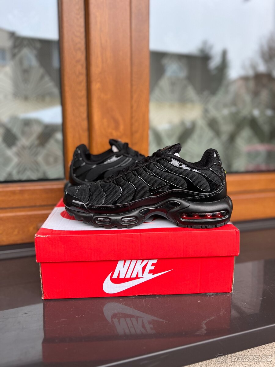 Nike Air Max Plus Triple Black - 4