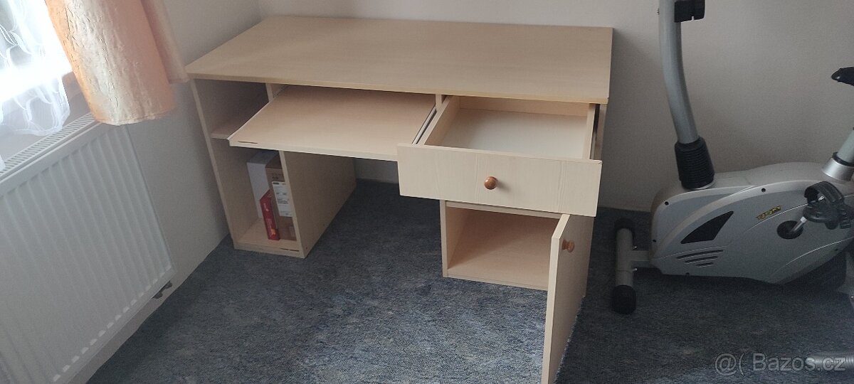 PC stůl 135x65cm, výška 75cm - 4