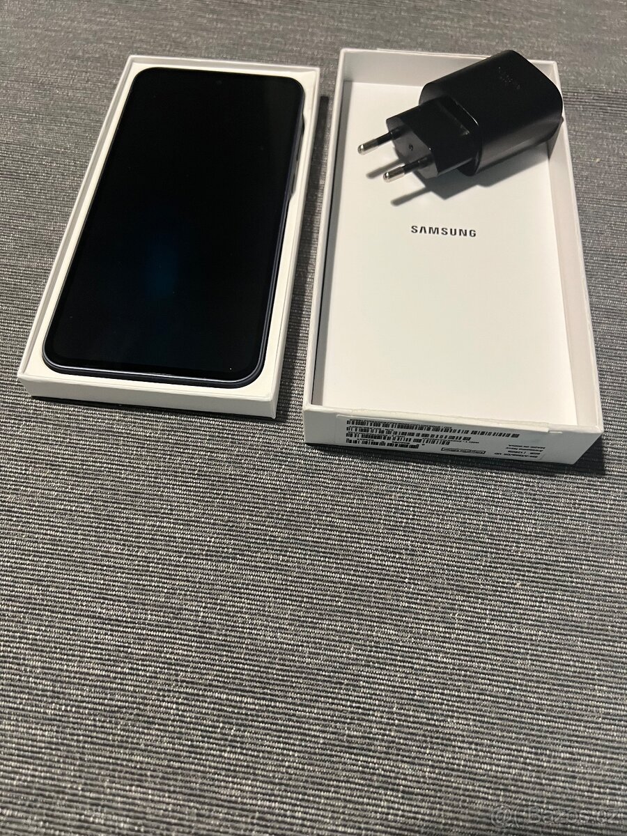 Prodám telefon Samsung Galaxy A35 5G - 4
