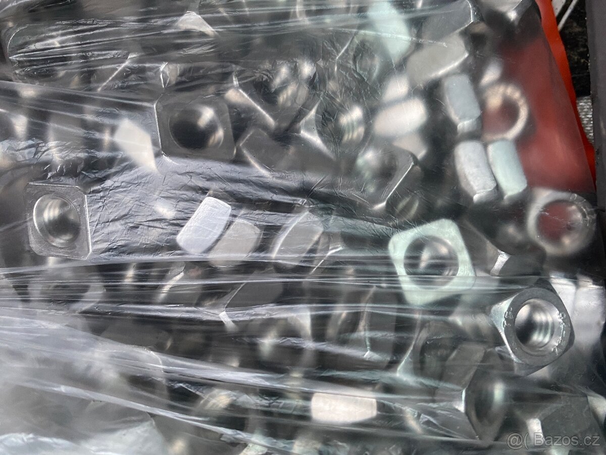 Kotvy fotovoltaických panelu - 4