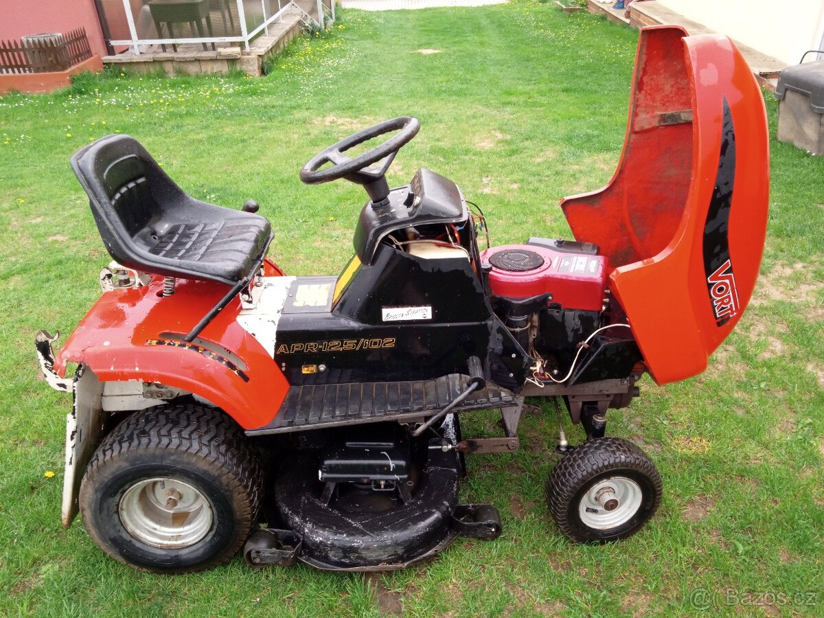 Zahradní traktor - 4