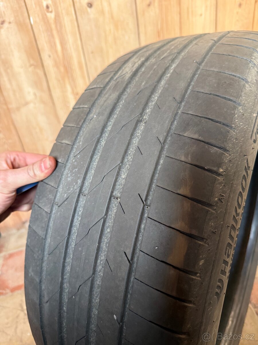 Letní pneu 235/45 R20 - 4