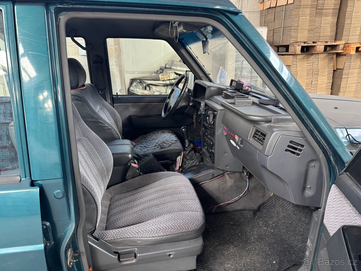 Nissan Patrol GR wagon 1996