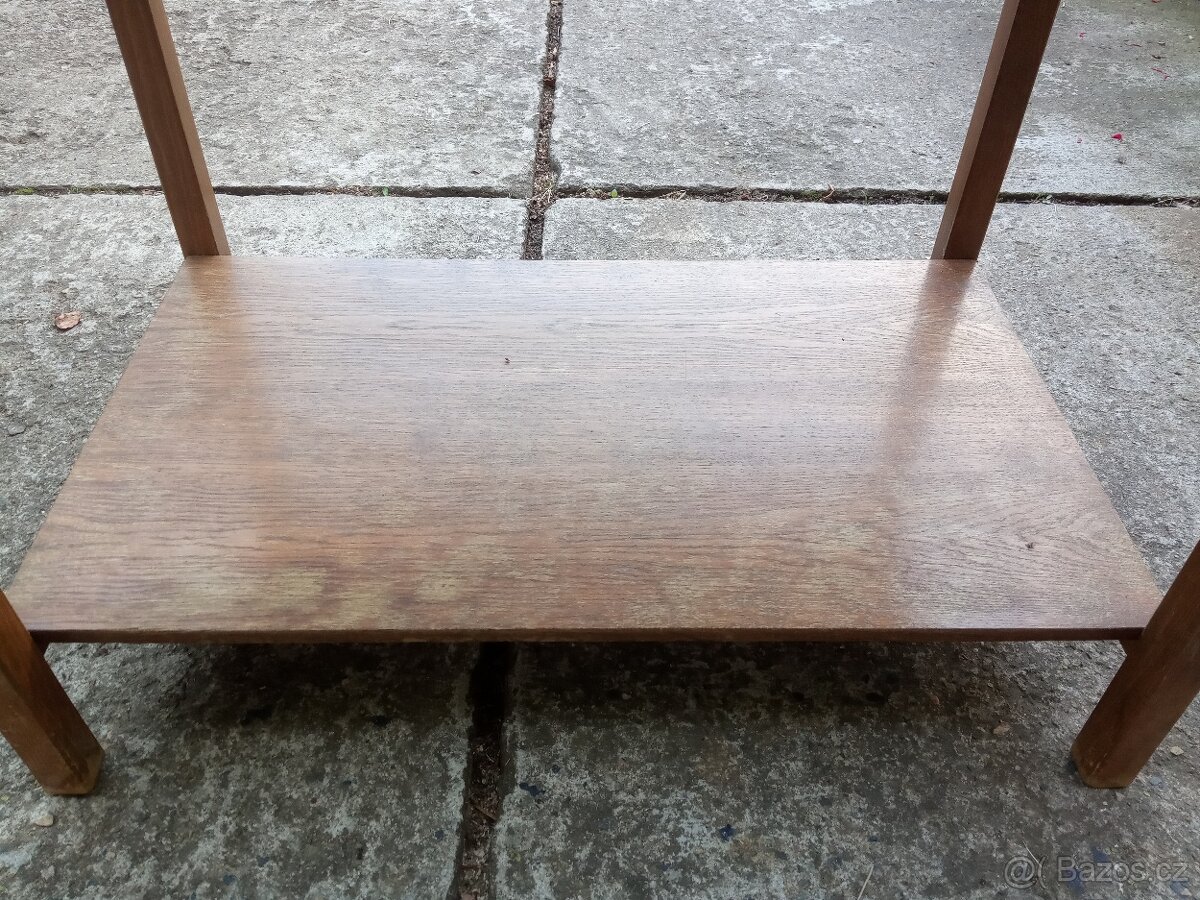 Konferenční stolek - 4