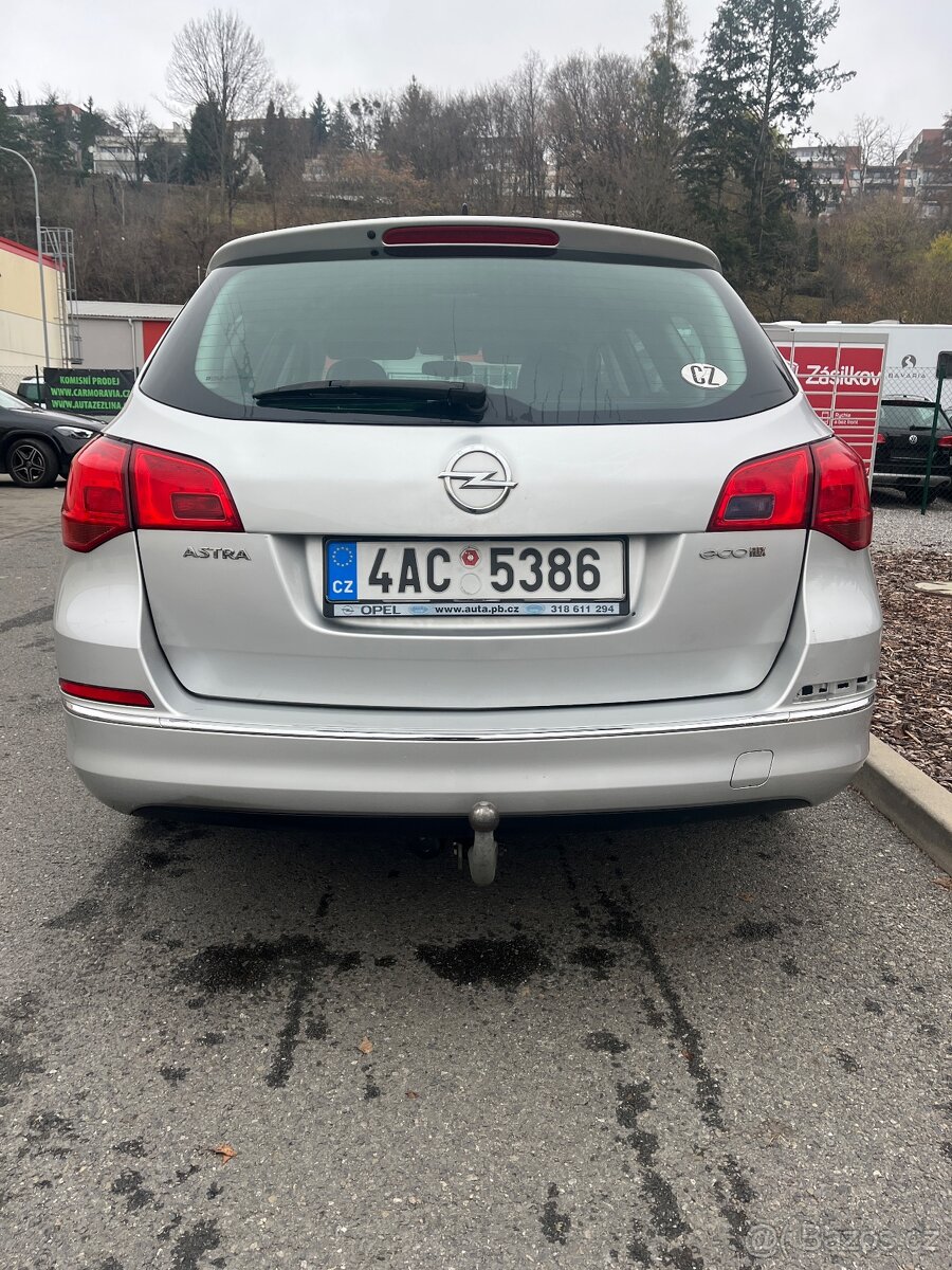 Opel astra - 4