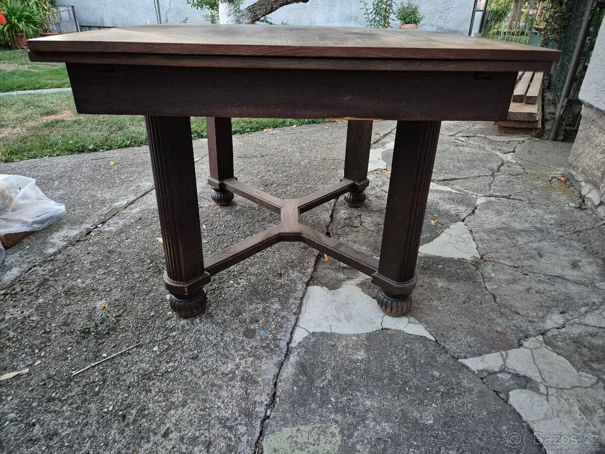 Prodám starožitný nábytek stul , židle - 4