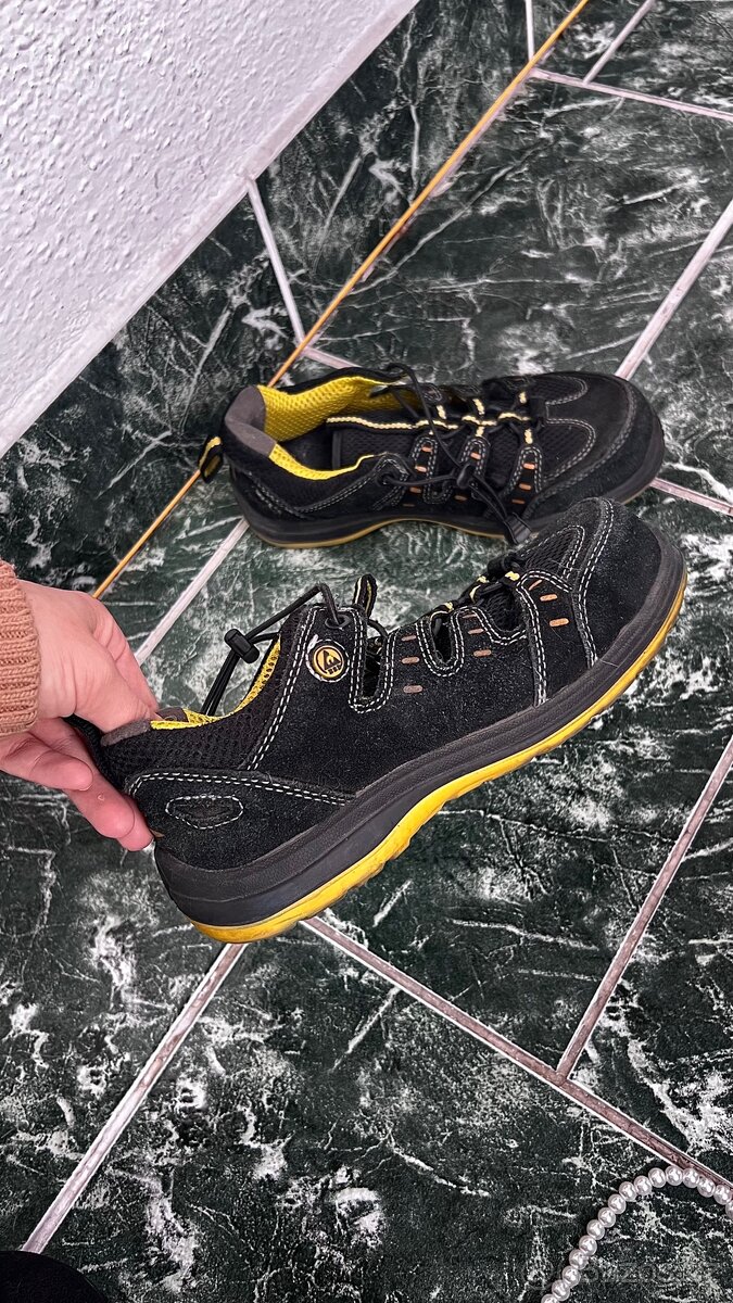 Pracovní boty/ obuv pro sklad / výrobu. Velikost 38 - 4