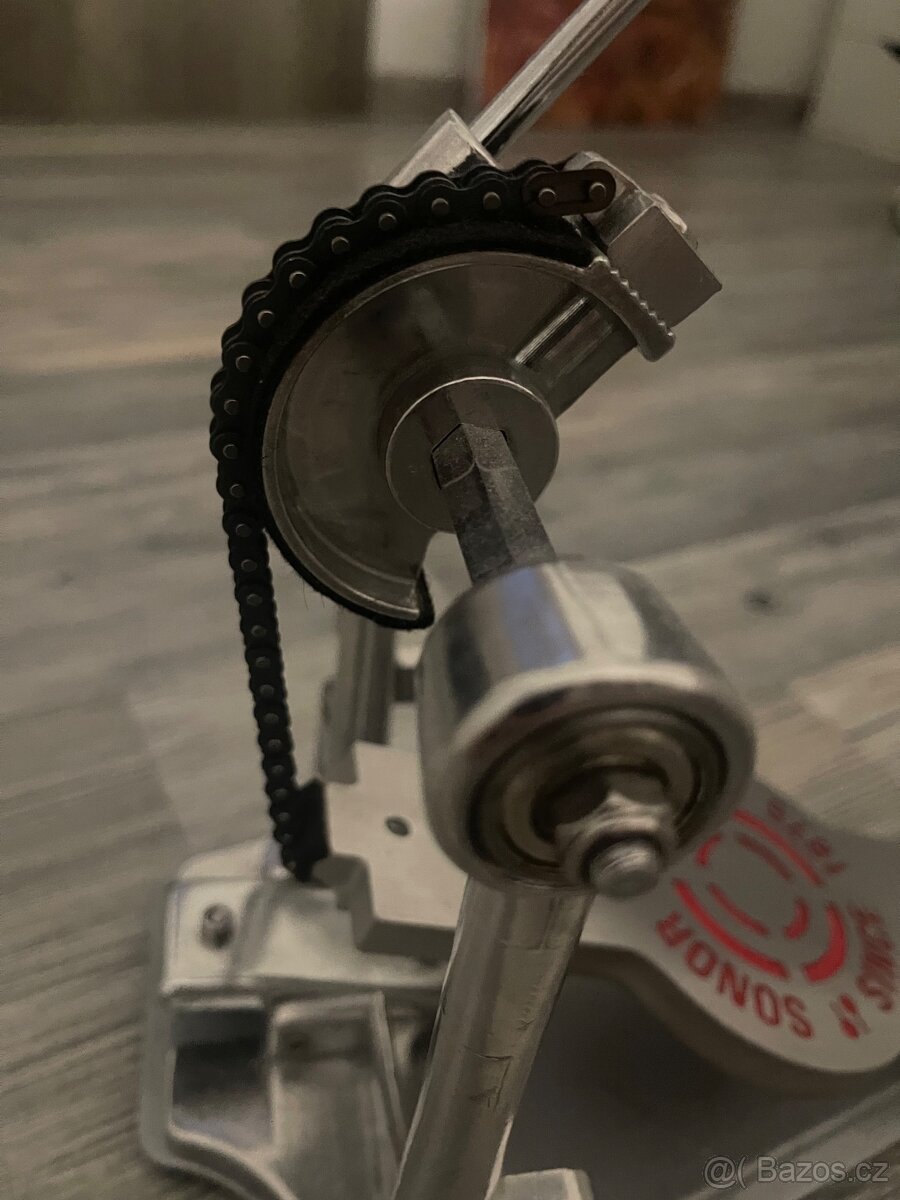 Pedál pro bicí soupravu Sonor - 4