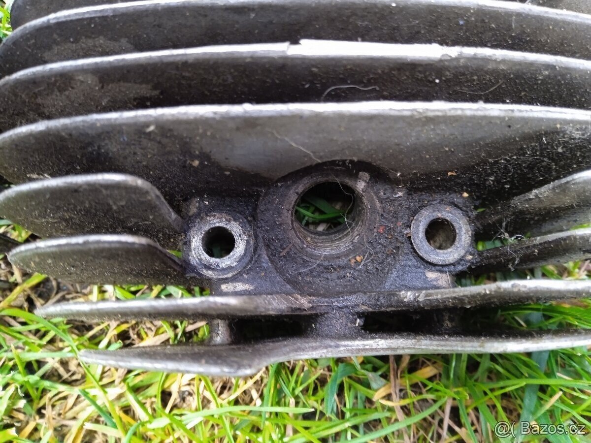 Hlava Jawa Pionýr,Mustang - 4