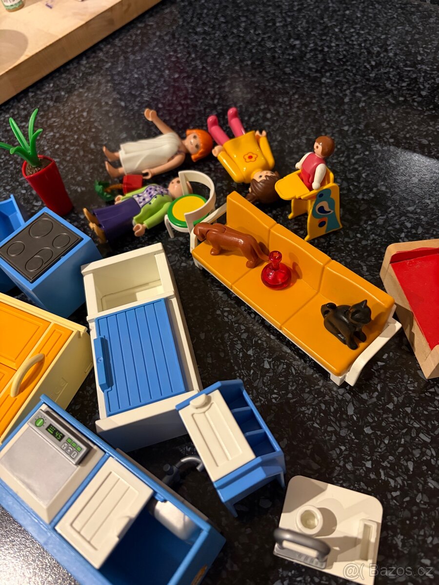 Nábytek a postavičky do domečku - igráček - 4