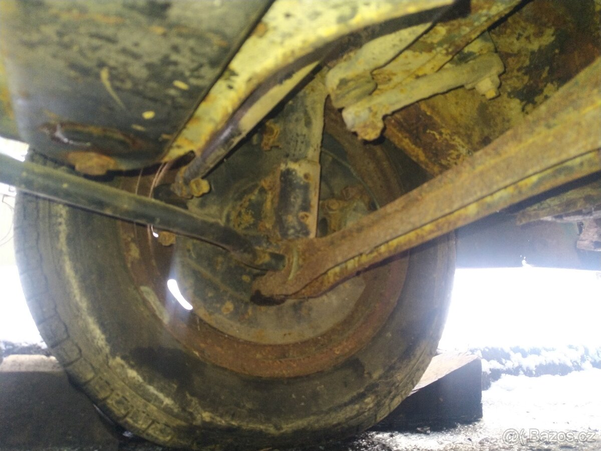 Prodám sadu předních scheibenbremse na VW brouk - 4