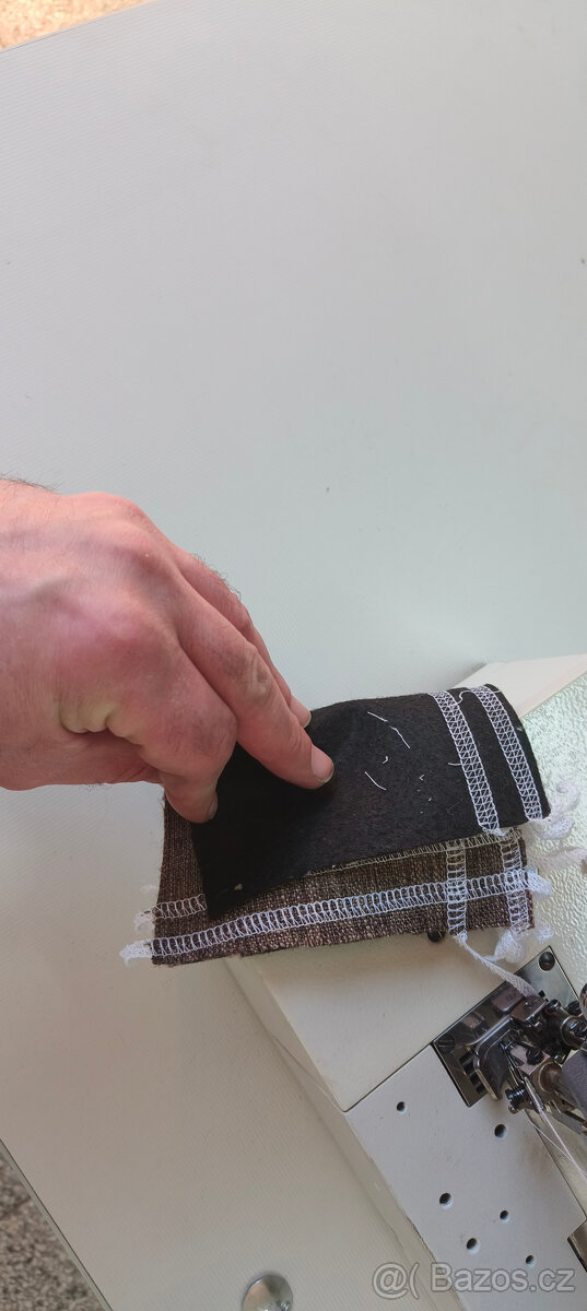 růmyslový coverlock Siruba F007E - 4