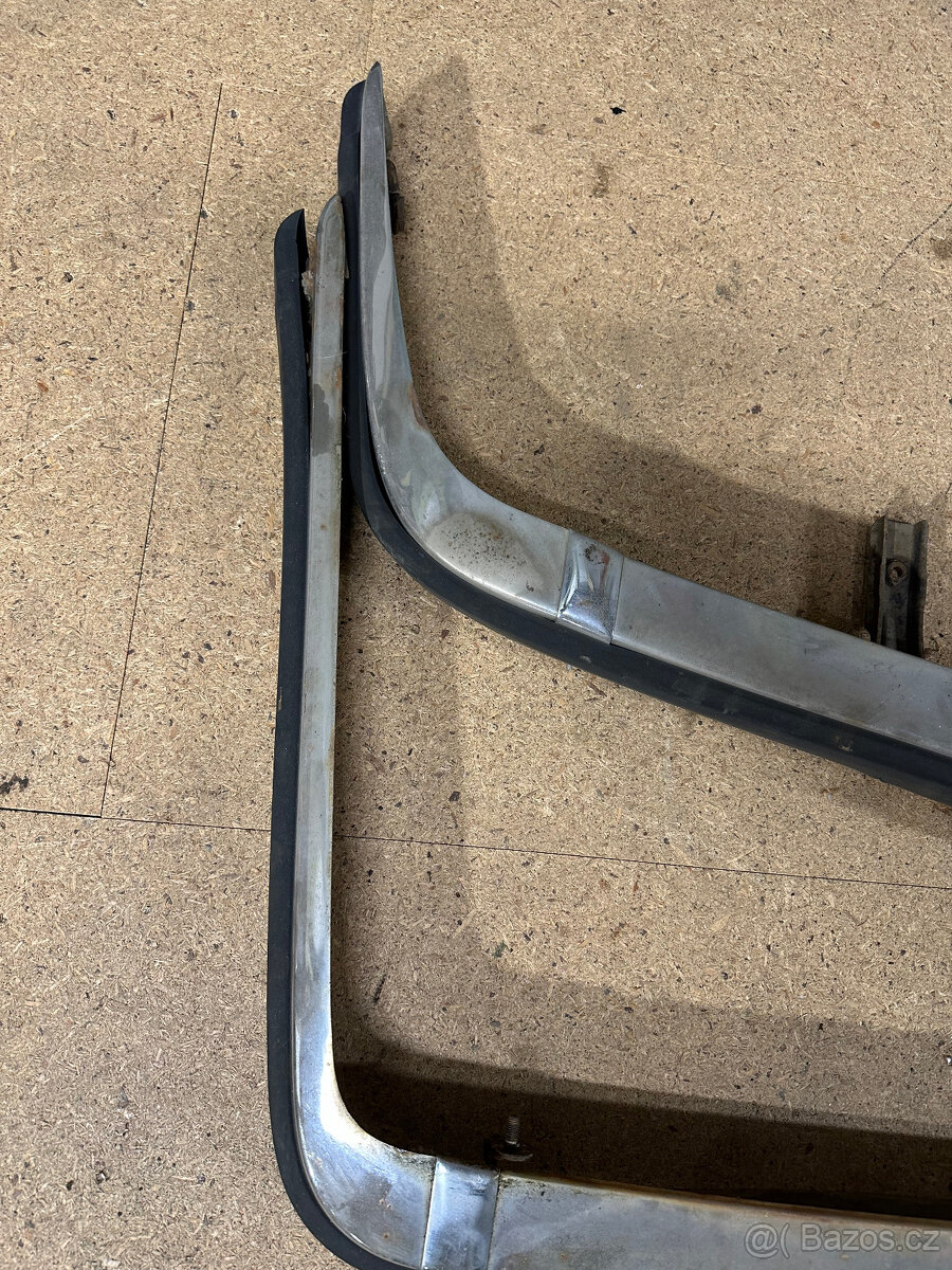 Narazniky sada BMW 5 E28 predek + zadek - 4