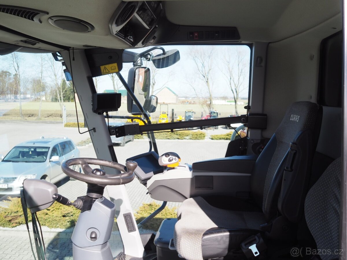 CLAAS Lexion 750TT + V930 - 4