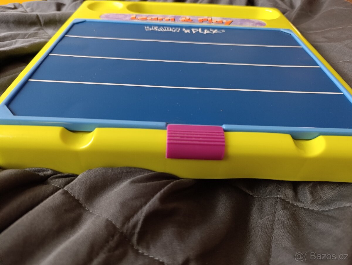 Plastová magnetická tabule s písmeny a čísly Learn&Play - 4
