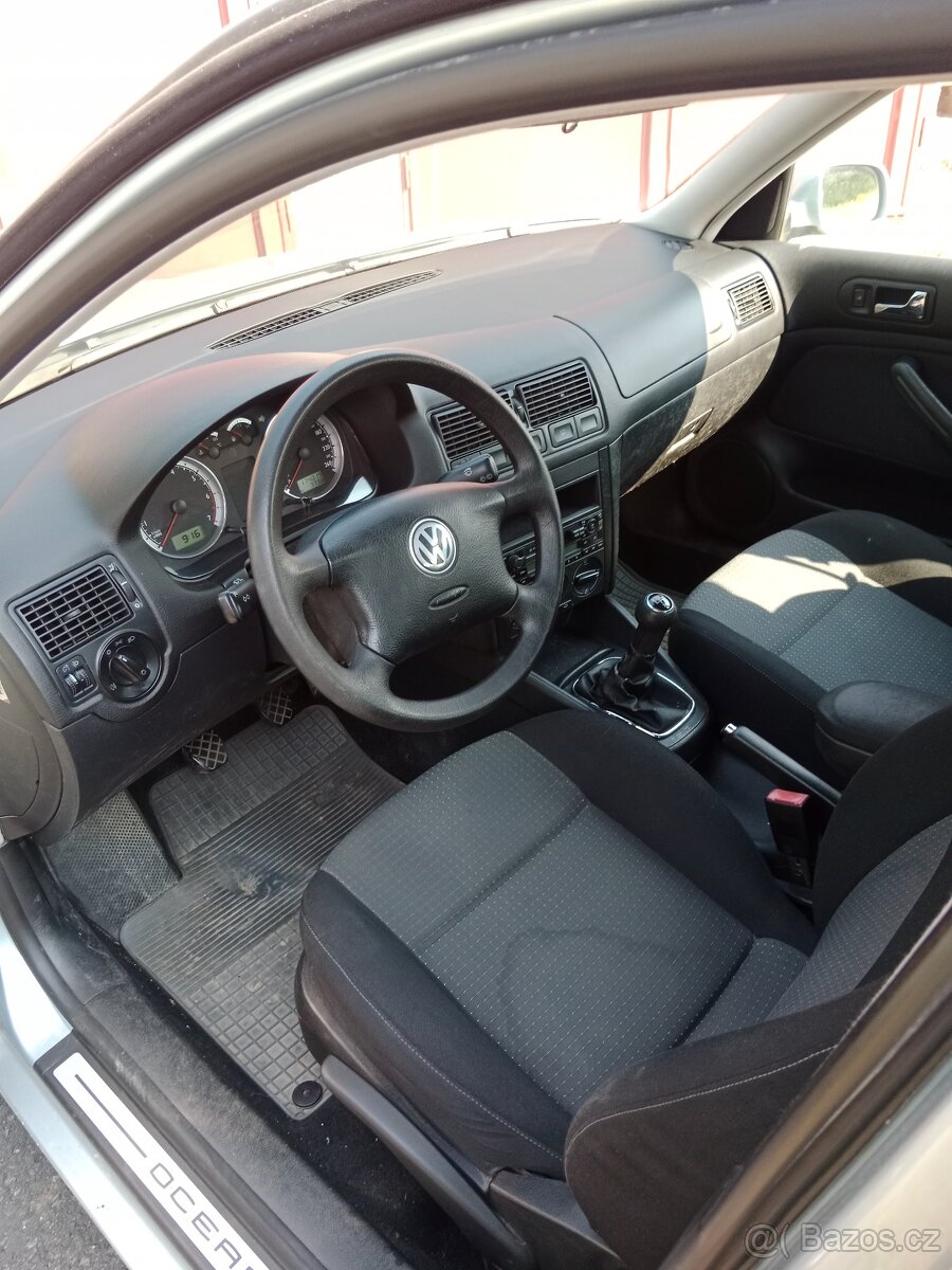 Volkswagen Golf IV 1.4 16V - 4